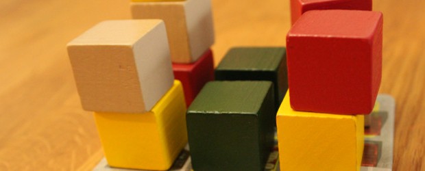 Small and quick games - we don't write about them much just because they are small and quick. But we all play them. Between other games. Before dinner. Sitting in a pub waiting for people to show up. And then, sometimes, we do write about them. 